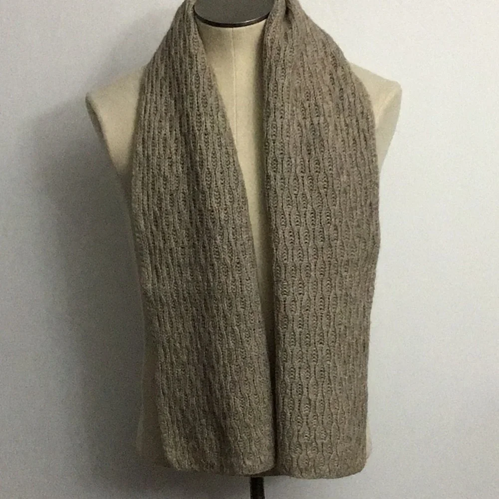 NWOT Zanone Yak and Wool Scarf Oatmeal Beige